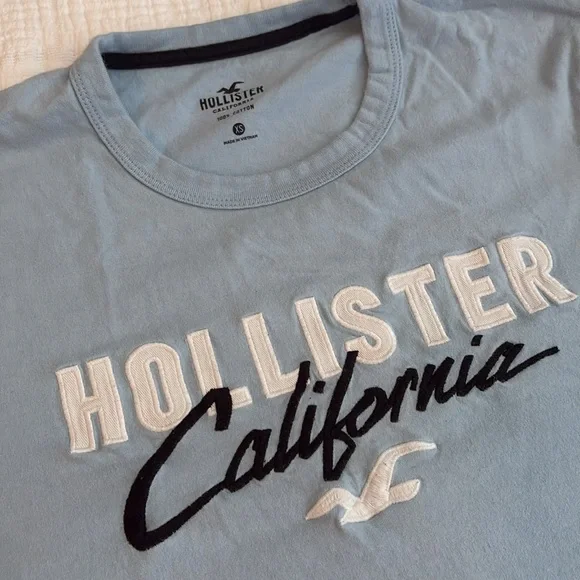 Hollister Men's Sky Blue Athletic set - Picture 2 of 5